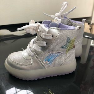 Toddler sneakers